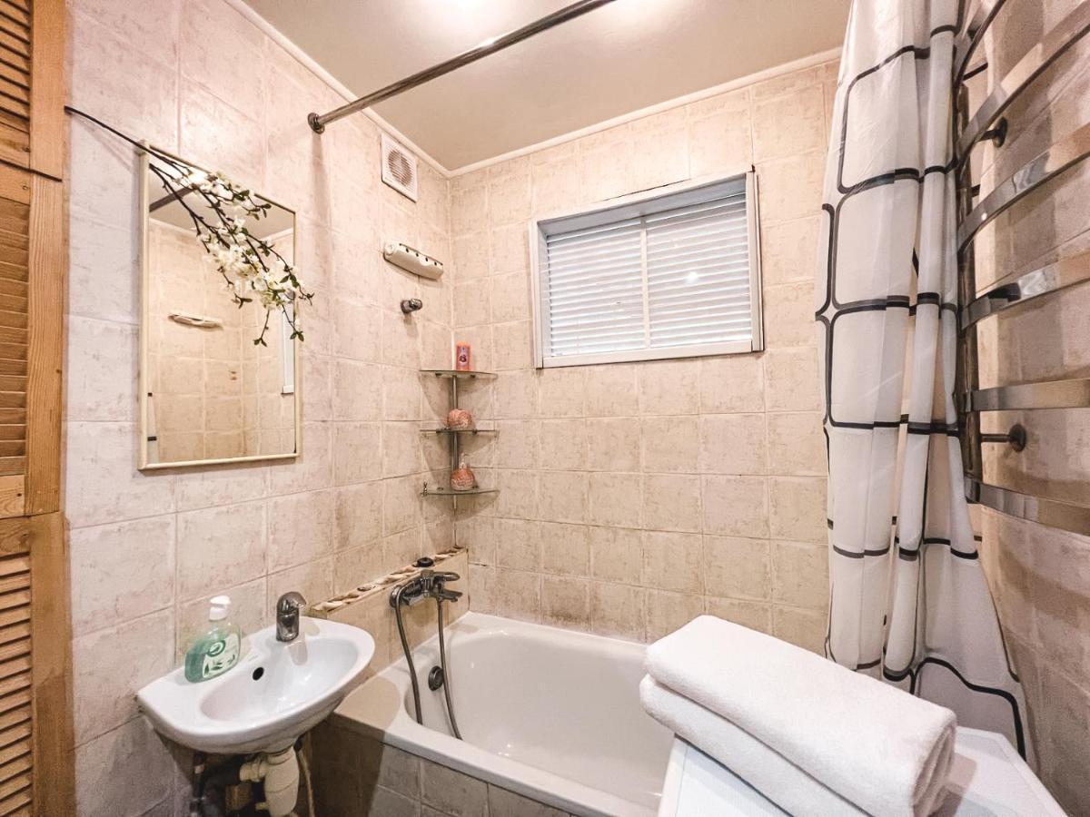 Apartment In The Center Of Киев Экстерьер фото