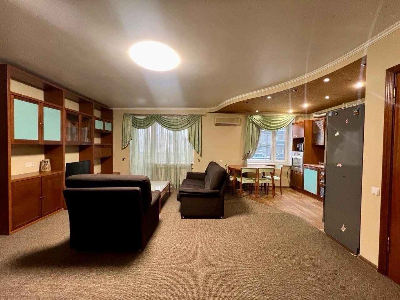 Apartment In The Center Of Киев Экстерьер фото
