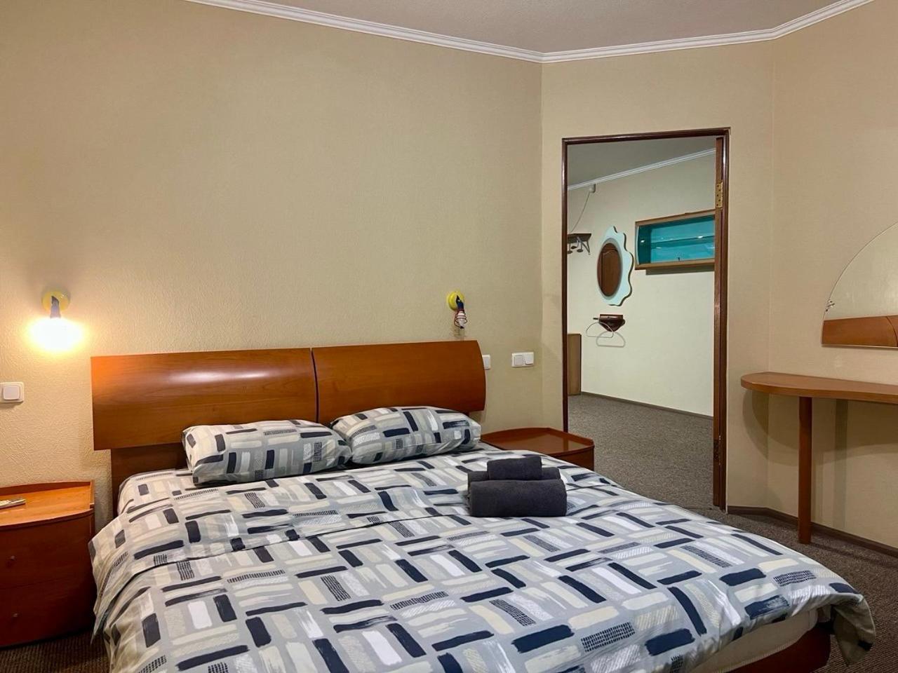 Apartment In The Center Of Киев Экстерьер фото