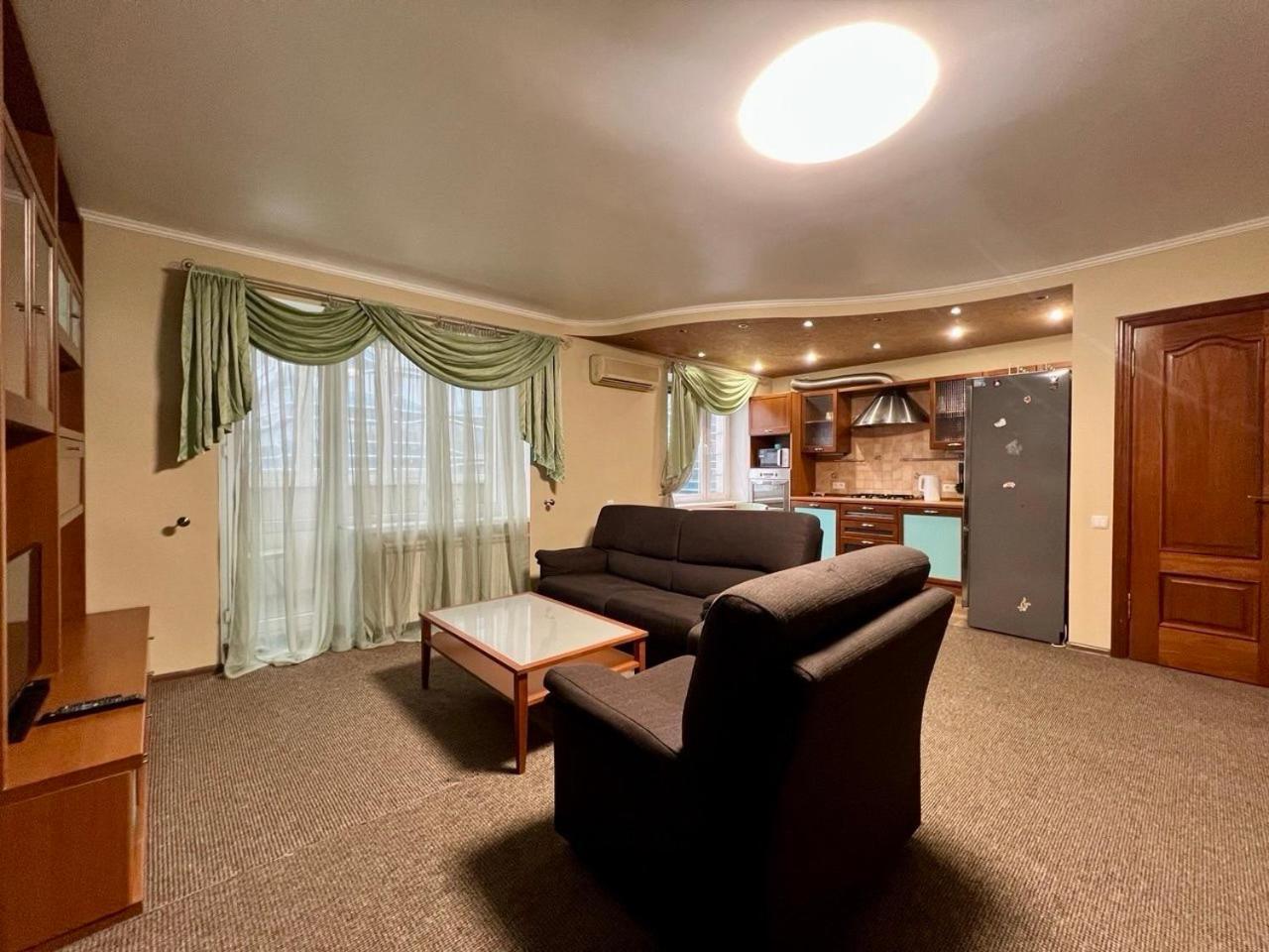 Apartment In The Center Of Киев Экстерьер фото