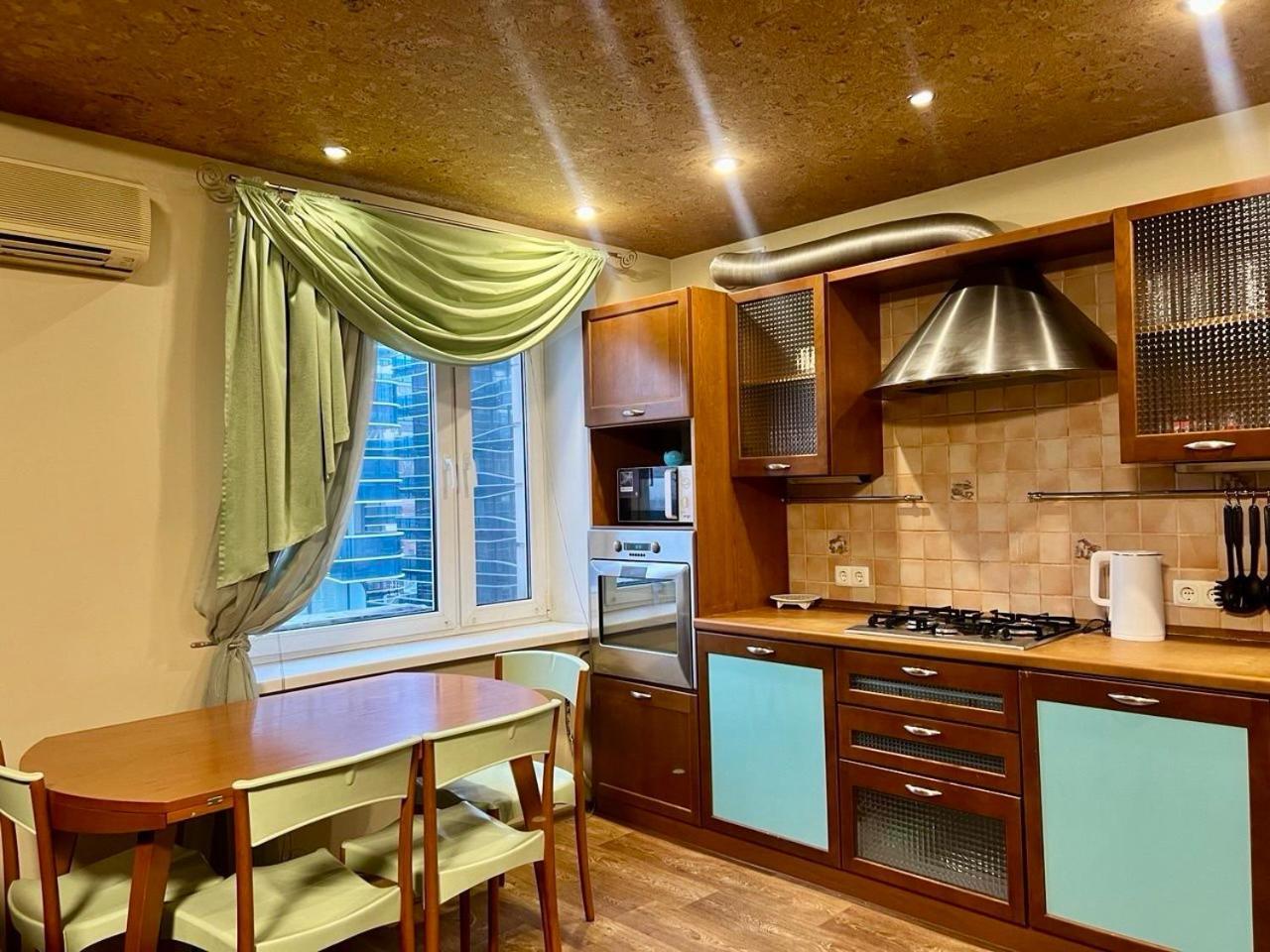 Apartment In The Center Of Киев Экстерьер фото